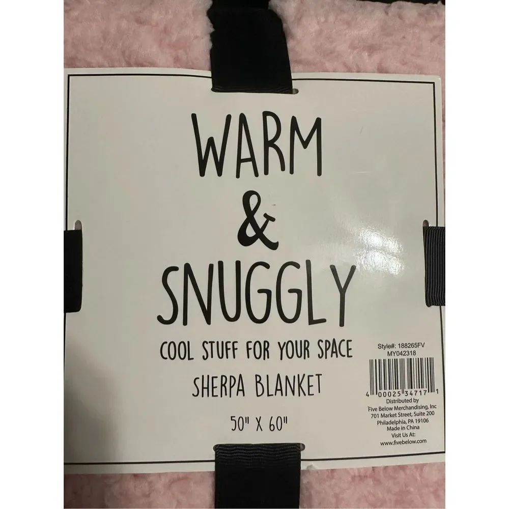 Warm & Snuggly Super soft plush blanket 50”x60” stay cozy and step up your decor